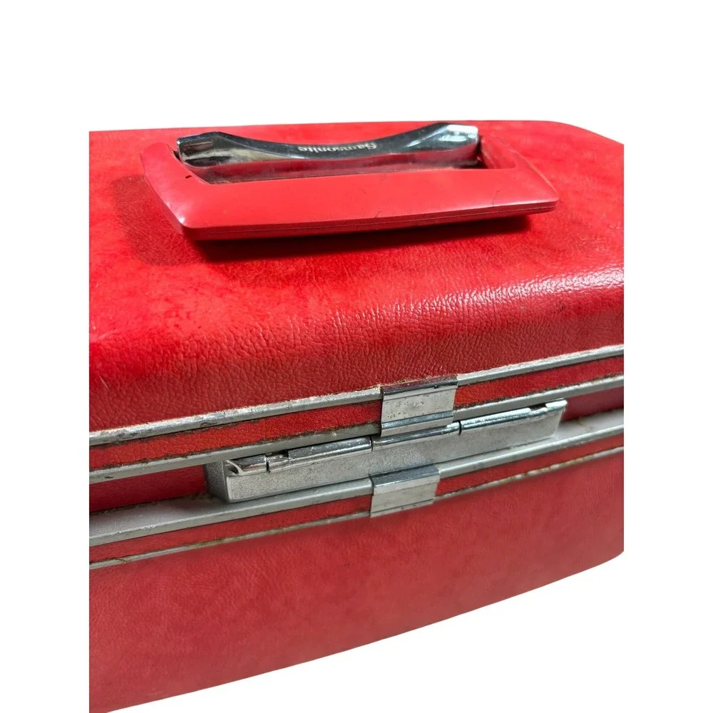 Vintage Samsonite Silhouette Train Case Red Hard Shell Makeup Vanity Box Keys